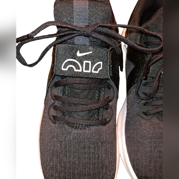 NWOT Nike air max black/white size 7.5 shoe - Picture 2 of 16